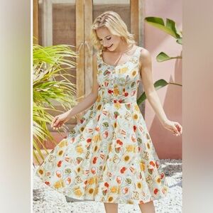 801. Miss Lulo Garden Print Linen Dress Size S P2P 15”